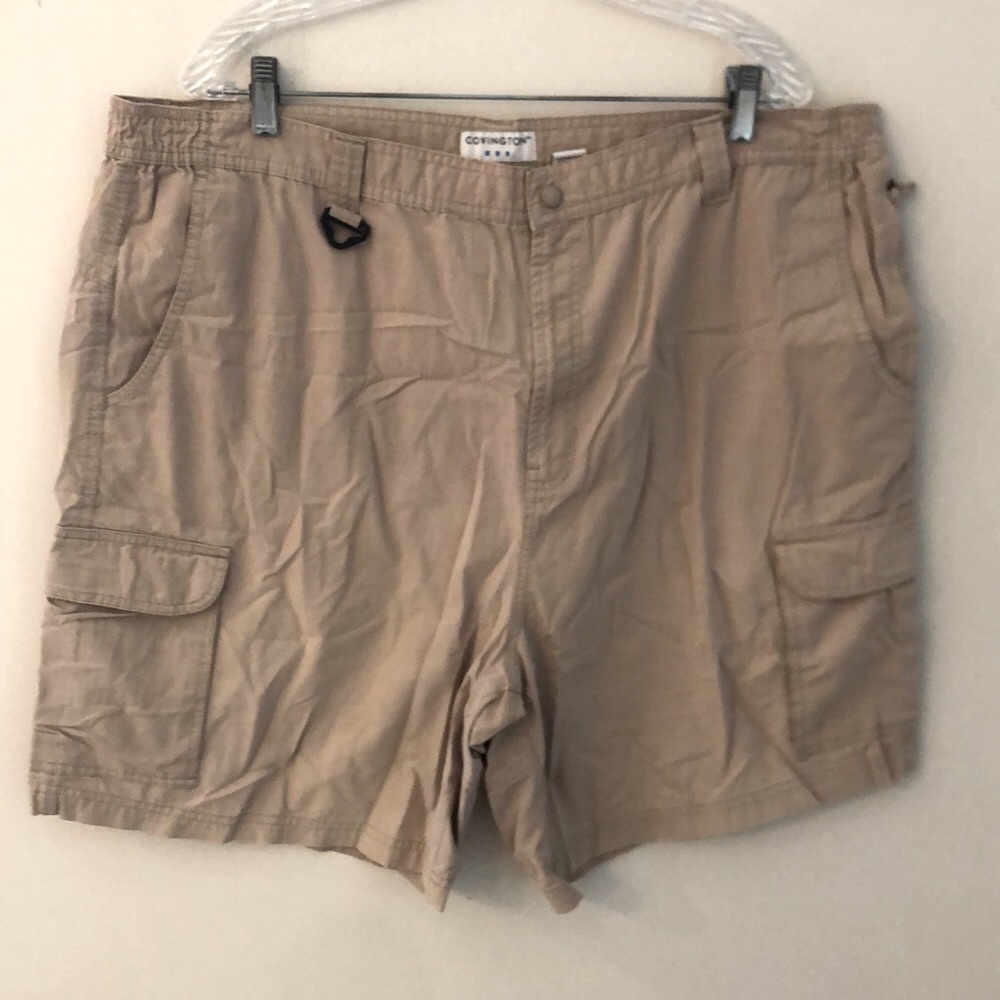 Covington Khaki Tan cargo shorts multiple pockets cotton blend bit & tall 42”W